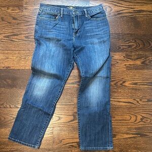 Lucky Brand Relaxed Fit Blue Jeans☘️